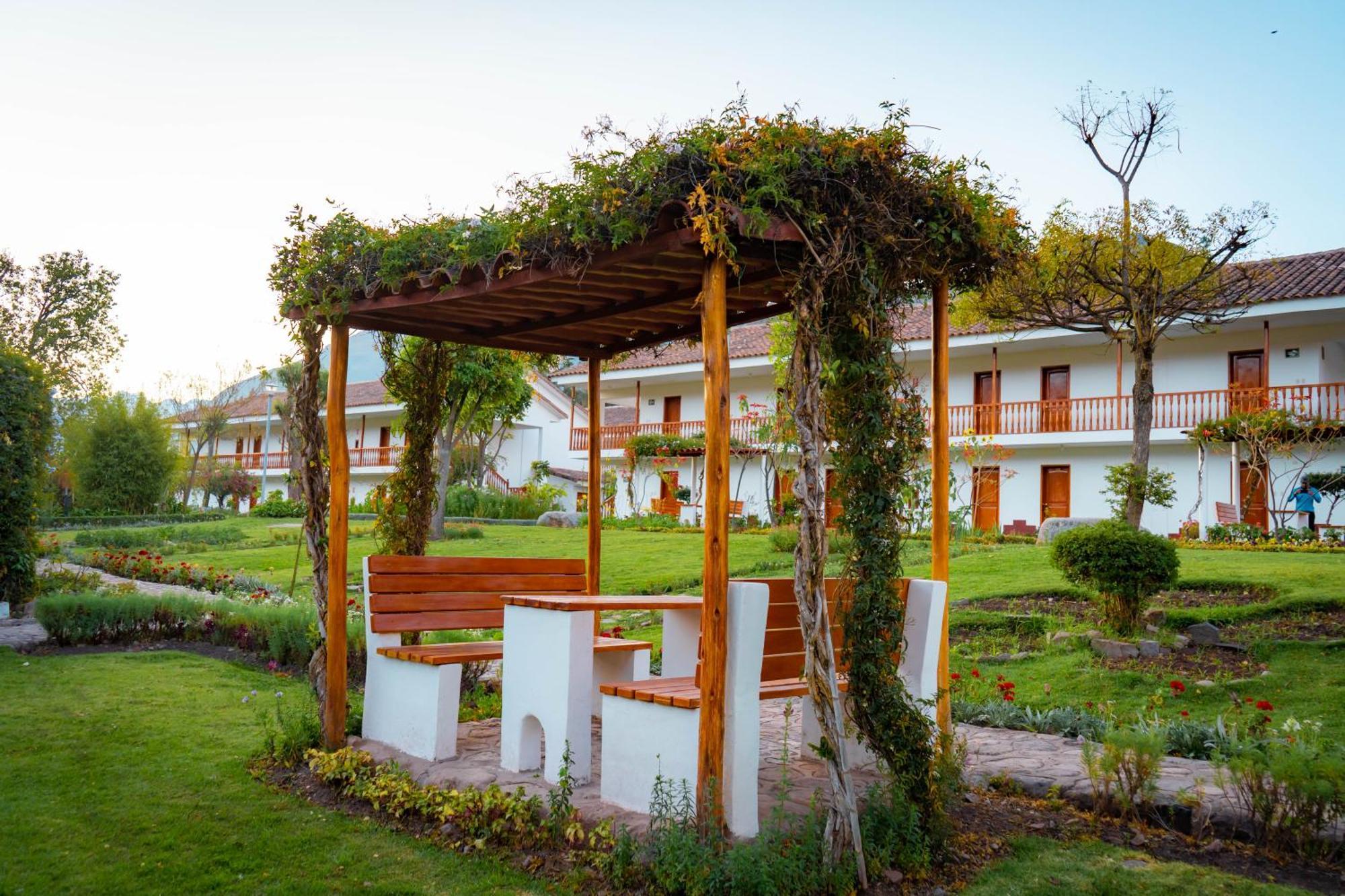 Hotel Agustos Urubamba Exteriér fotografie
