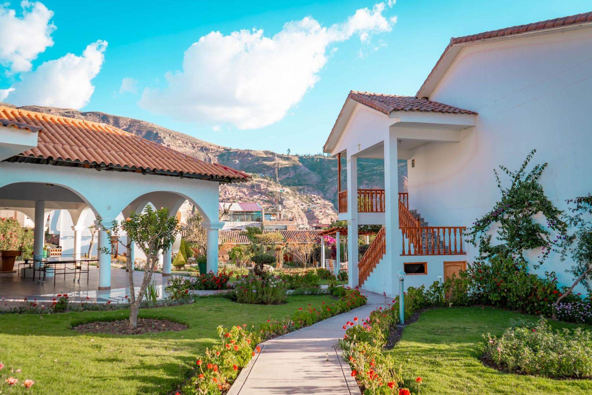 Hotel Agustos Urubamba Exteriér fotografie