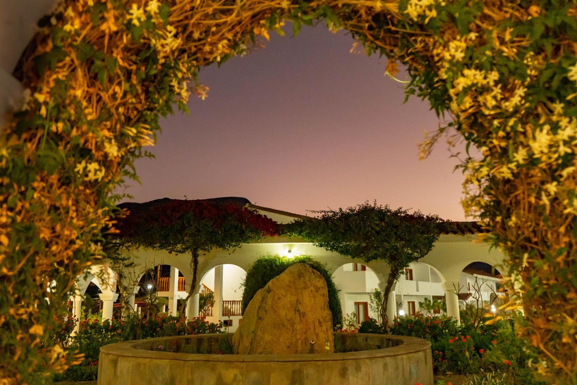 Hotel Agustos Urubamba Exteriér fotografie