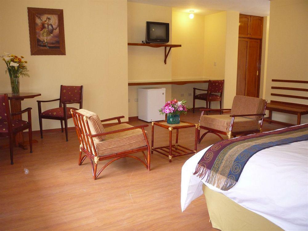 Hotel Agustos Urubamba Exteriér fotografie
